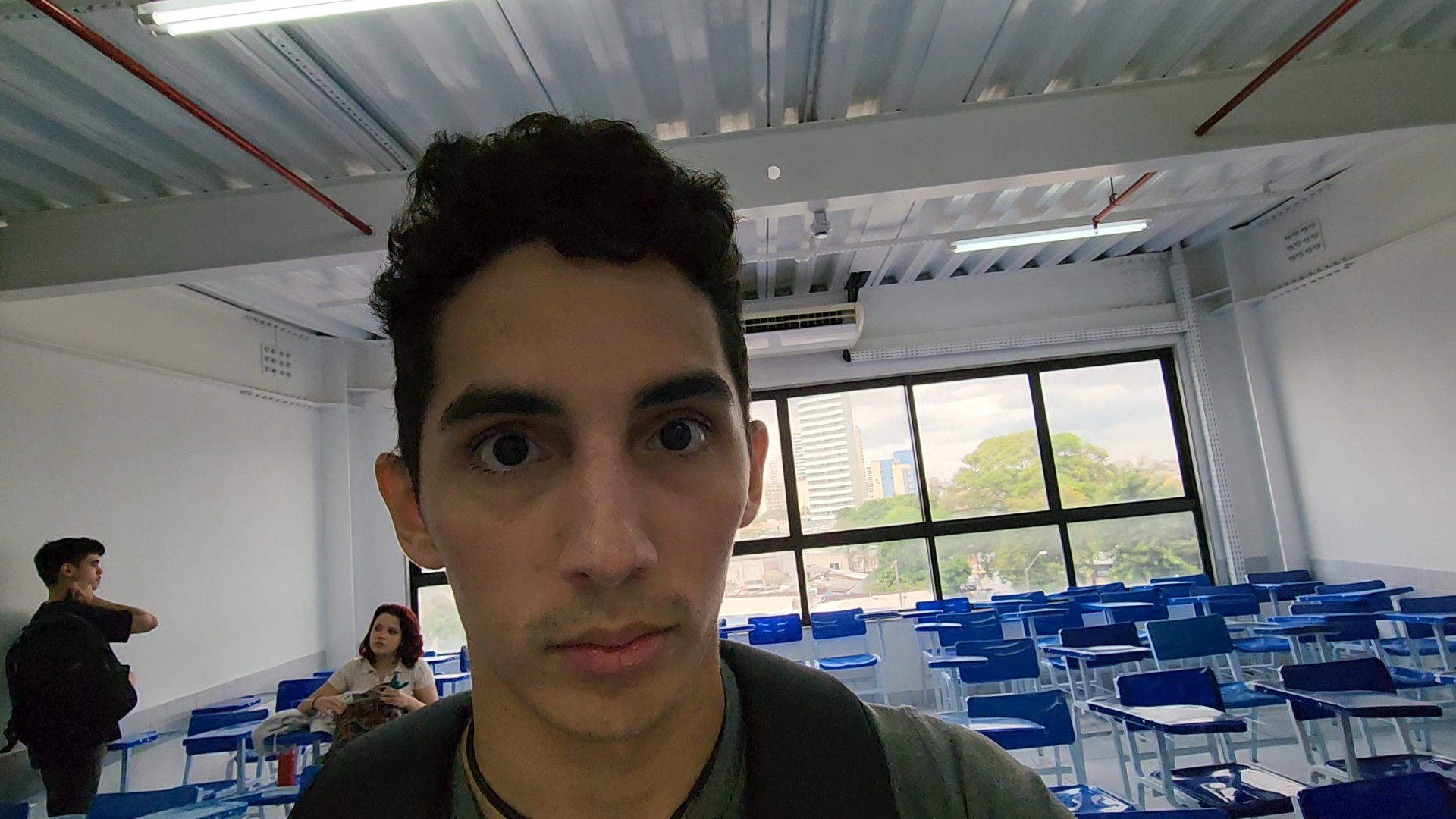 http://videos.introcdc.com/Canal/Vlogs/Faculdade/Iniciando Fac Direito/20240219_071421.00_06_03_16.Quadro007.png